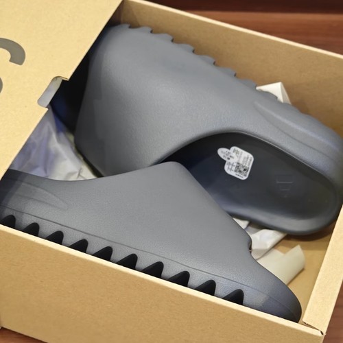 New adidas yeezy slide id4132 - new,
